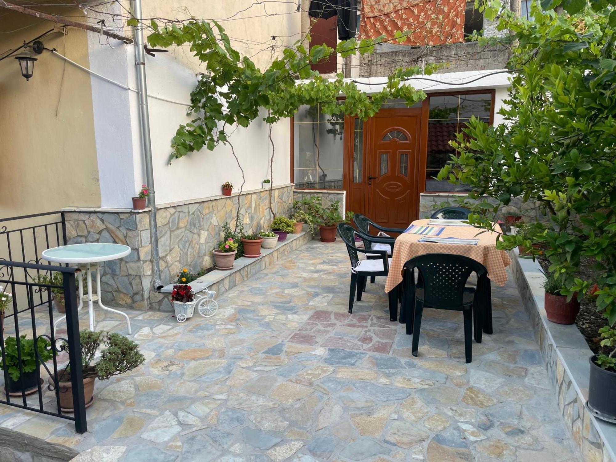 Luigi Guest House Αργυρόκαστρο Εξωτερικό φωτογραφία